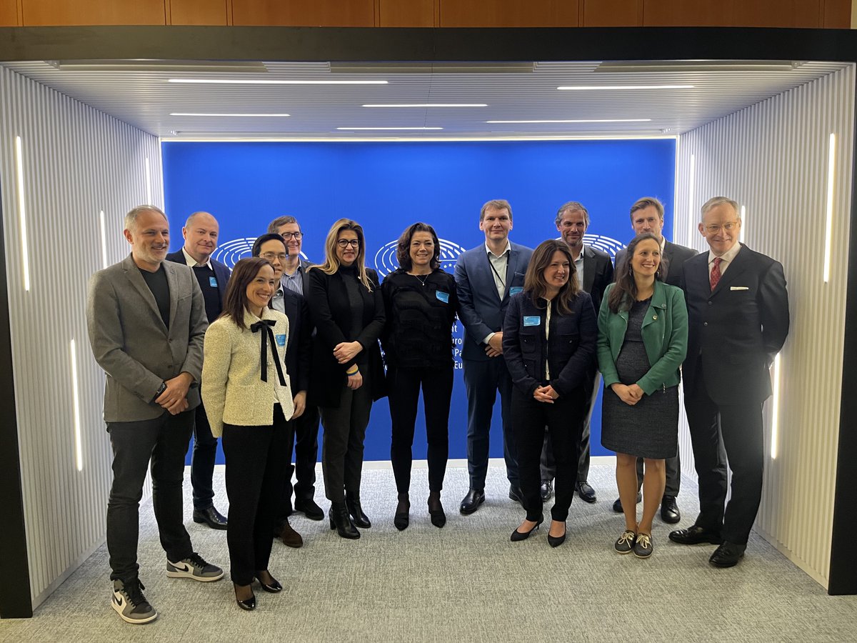 European Tech Alliance (@eutechalliance) on Twitter photo Thank you to MEPs <a href="/EvaMaydell/">Eva Maydell (Paunova)</a>, <a href="/Andreas_Schwab/">Andreas Schwab @ASchwab.bsky.social</a> & <a href="/s_yoncourtin/">Stéphanie Yon-Courtin</a> for meeting with EUTA member CEOs as part of our CEO Forum 🤝
It was great to hear the <a href="/Europarl_EN/">European Parliament</a> perspective on how we can work together to create an innovative & competitive environment for EU tech to flourish 🌱 Thank you to MEPs <a href="/EvaMaydell/">Eva Maydell (Paunova)</a>, <a href="/Andreas_Schwab/">Andreas Schwab @ASchwab.bsky.social</a> & <a href="/s_yoncourtin/">Stéphanie Yon-Courtin</a> for meeting with EUTA member CEOs as part of our CEO Forum 🤝
It was great to hear the <a href="/Europarl_EN/">European Parliament</a> perspective on how we can work together to create an innovative & competitive environment for EU tech to flourish 🌱