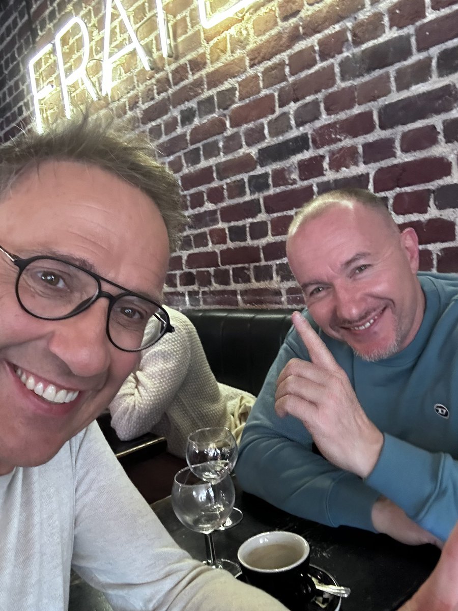 courbet_julien's tweet photo. Tiens tiens un rendez vous avec le grand frère ... qu ´est ce qui se trame ? #pascallegrandfrere #grandfrere https://t.co/4zc38s8pxI