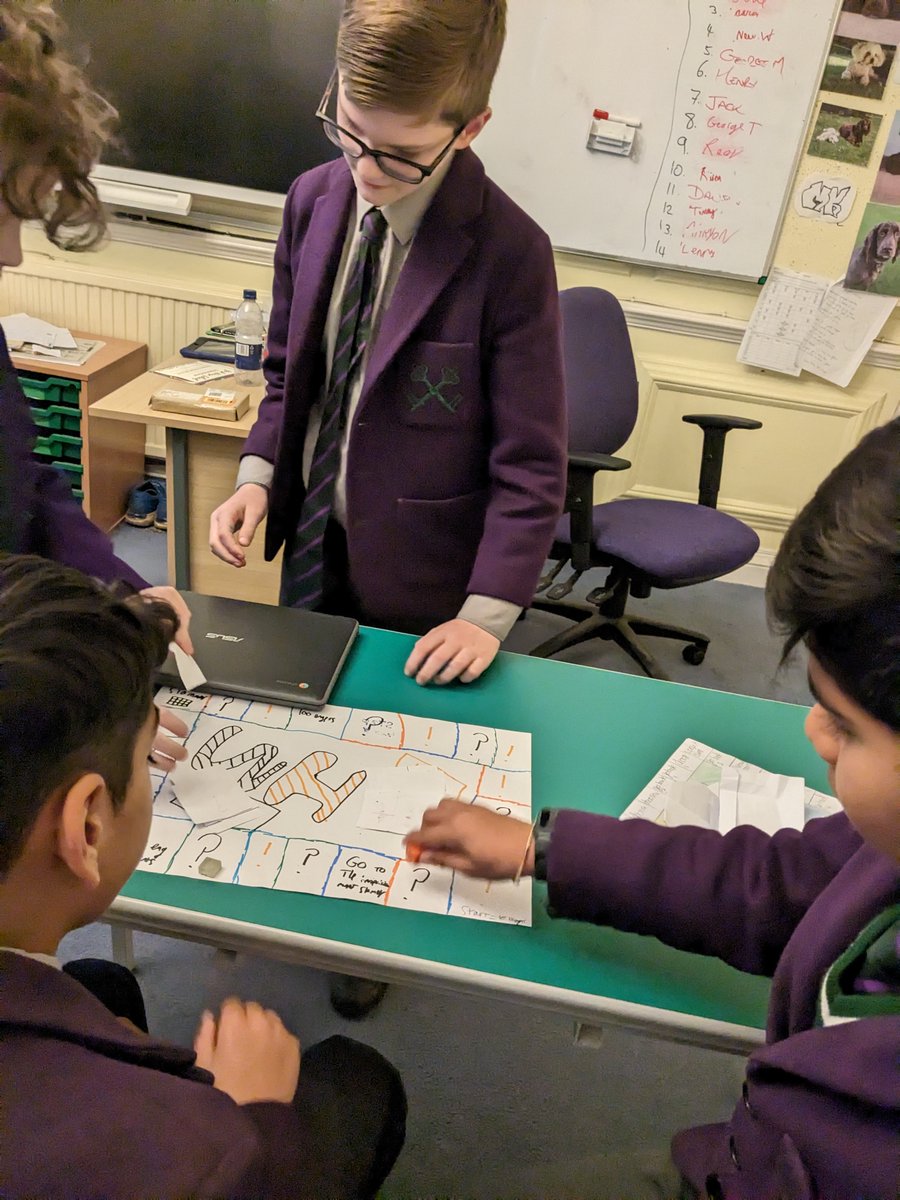 York House English tweet media