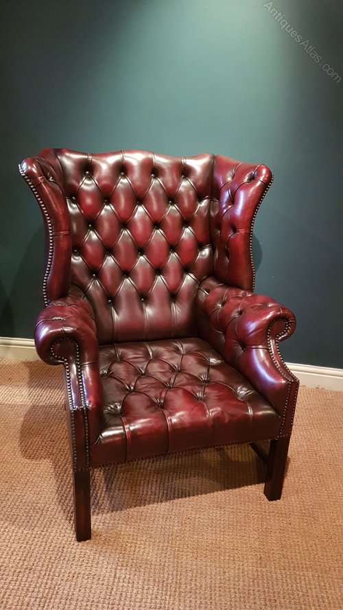 antiques_atlas's tweet photo. For sale on Antiques Atlas this 1930's Oxblood Red Leather Wing Back Arm Chair https://t.co/DRZvi7Ctfj #Antiques From Sturmans Antiques Ltd @SturmansAnt #antiques #antiquefurniture #leatherwingbackchair #wingbackchair #chesterfieldsofa #chesterfield #vintageleatherchair https://t.co/gFyVozdnwj