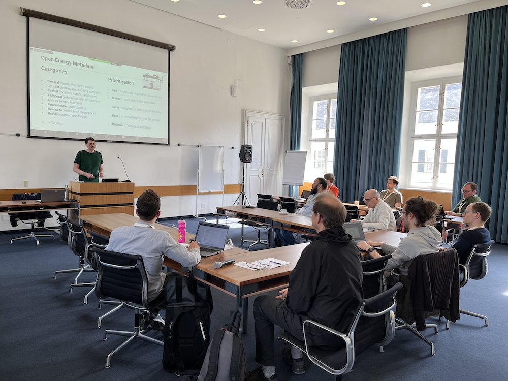 And in a parallel #CapacityBuilding session, <a href="/LudwigHuelk/">Ludwig Hülk</a> (<a href="/RL_Institut/">RLI</a>) is presenting best-practice approaches for #opensource, annotated &amp; #FAIRdata with the #OpenEnergyPlatform #OEP...

#FAIRdata for #OpenScience
#openmod2023