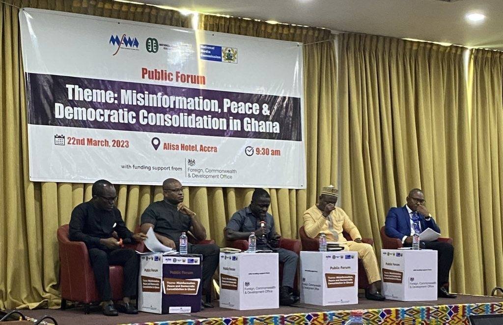 factcheck_ghana's tweet image. Studies show that fact-checking is effective in combating misinformation and not as helpless as NMC Exec Sec, George Sarpong suggested - Kwaku Asante Krobea, Fact-Check Ghana
@UKinGhana
 
@UnescoGhana
 
@FCDOUK

#countermisinformation
#counterdisinformation
#FactcheckGhana
#MFWA