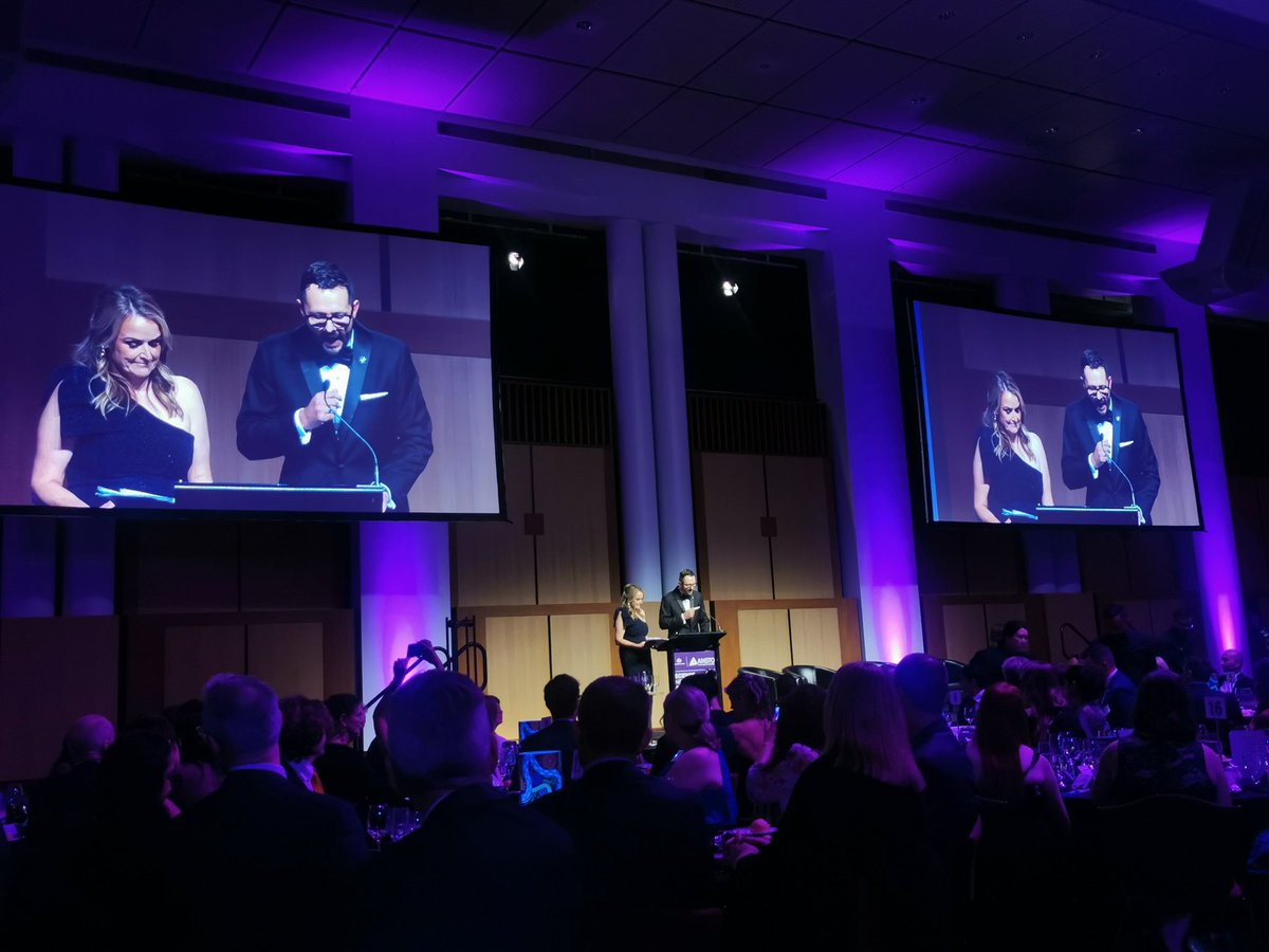 Really enjoy the Gala dinner at #SMP2023. Had deep discussion with Dr John Lai at @AGRF_genomics  and @rikeishm about the significance of studying Archaea, the innovative microbiome-based technology and career development. Thanks @ScienceAU for such wonderful event!