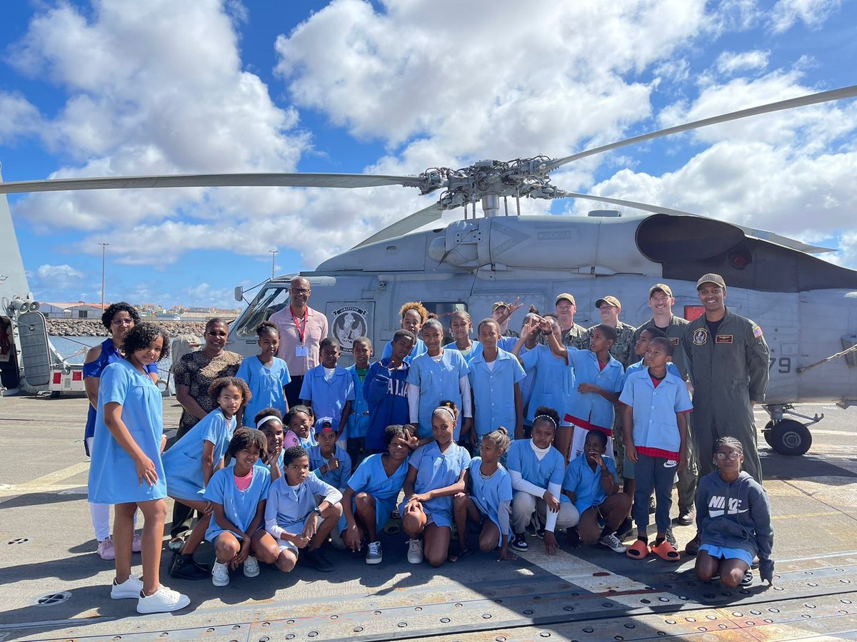 USNavyEurope's tweet photo. Welcome aboard ๐ค
Students from Zeca Ramos Elementary School in Palmeira, Cabo Verde visited USS Bulkeley (DDG 84) during #AMFS23. https://t.co/FG4diydh59