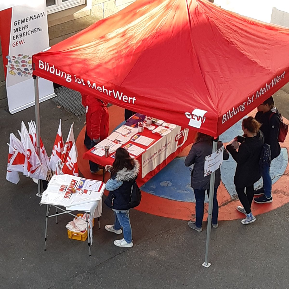 Jetzt ist überall Streikzeit – auch in Stuttgart! #ProfisBrauchenMehr