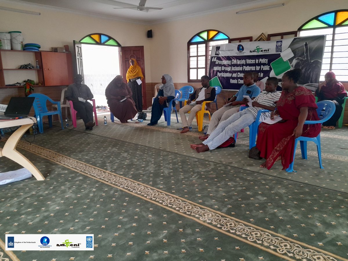 Mwarpkenya's tweet photo. The @amkeniwakenya project by @UNDPKenya is gaining momentum in @OurKwaleCounty, Our community budget monitors from #Lungalunga and #Msambweni Sub-Counties are currently undergoing a two-day refresher training on #Social_Accountability and #Community_Budget_Monitoring. https://t.co/xr1BID6ehu