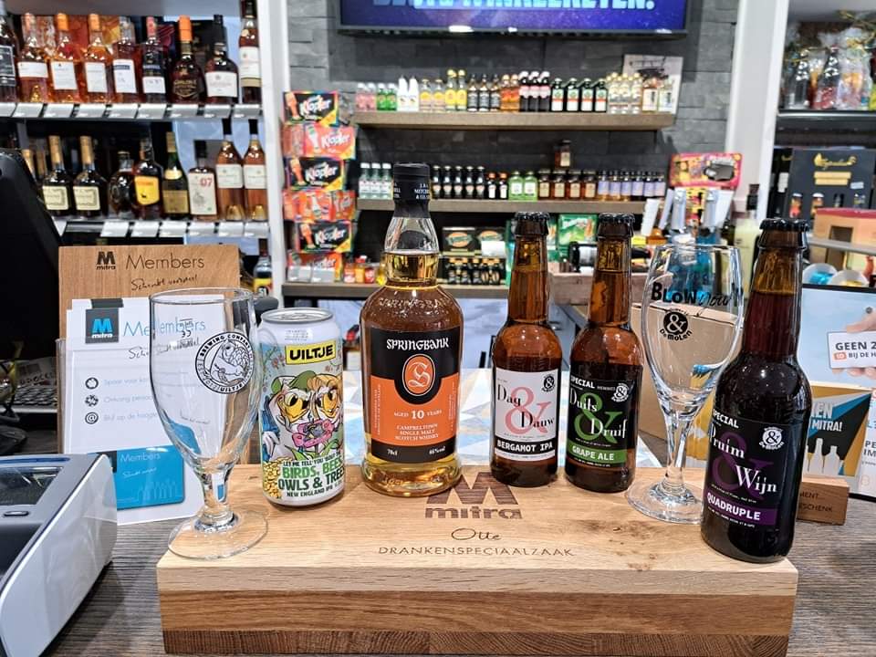 mitra_otte's tweet photo. Vanaf nu verkrijgbaar
Verschillende soorten bier van de molen met glas
Uiltje met glas en een Springbank 10yrs
#mitraslijterij #winkeleninraalte #BrouwerijDeMolen #BrouwerijUiltje https://t.co/NI11zaWWxf