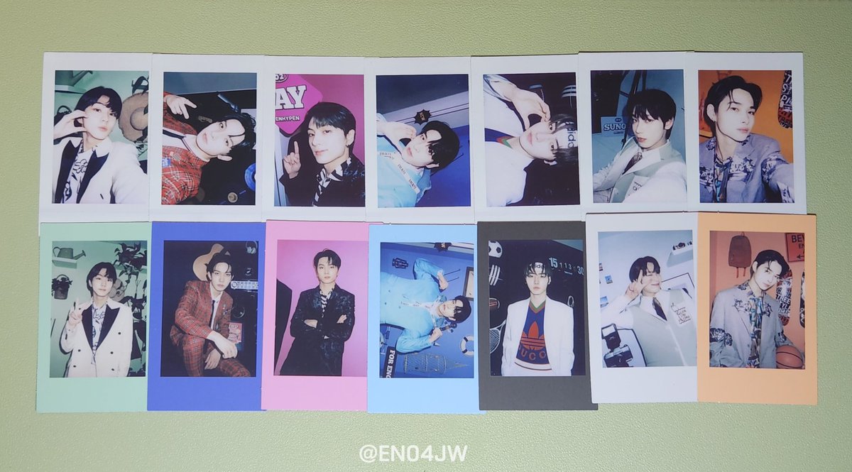 wts lfb ph

enhypen gguggu package 2023 member set for ₱350

• payo
• feta, onhand on ph seller

inclusion:
nrpc
4-cut photo
instant photo
deco and cutting sticker 
accordion card
pob pc

help rt pls!! kindly dm/reply to mine

t. jungwon heeseung jay jake sunghoon sunoo ni-ki