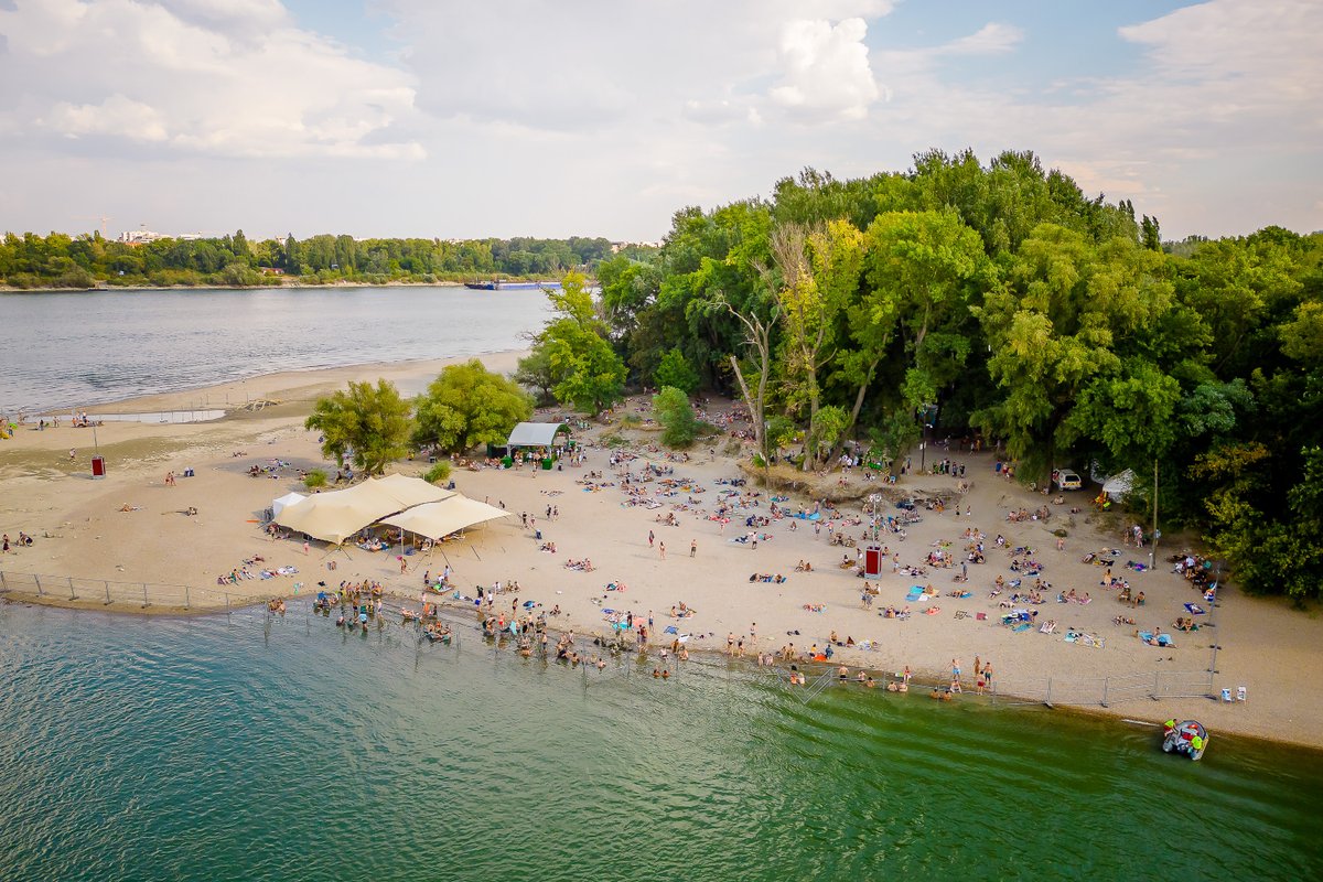 On World Water Day, take a moment and think about the importance of clean water and sanitation for our planet.💧

SzigetVibes NFTs have a minimal energy consumption and a transaction on our blockchain  takes less energy than one Google search.🌎

#SzigetVibes #worldwaterday