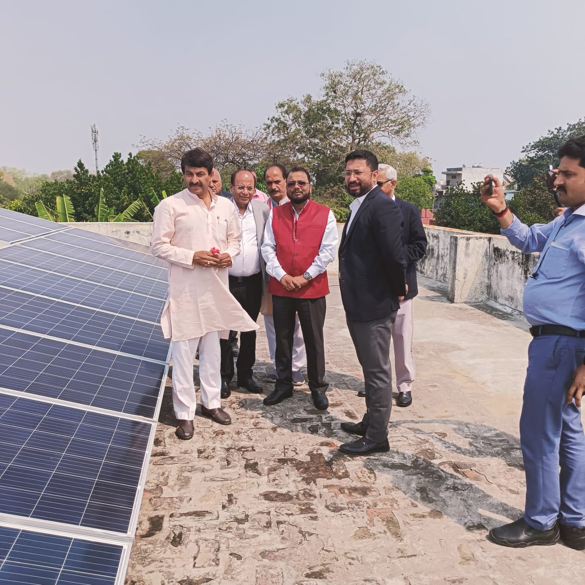 Leprosy Control Project (@projectleprosy) on Twitter photo Honored to have Mr. <a href="/ManojTiwariMP/">Manoj Tiwari</a>, Hon'ble MP, inaugurate the on-grid solar power plant & distribute tricycles for leprosy patients at Mother Teresa Home in Tahirpur, Delhi to support those affected, & to make a positive impact in the community. #bhednahibhavse
#United4Dignity Honored to have Mr. <a href="/ManojTiwariMP/">Manoj Tiwari</a>, Hon'ble MP, inaugurate the on-grid solar power plant & distribute tricycles for leprosy patients at Mother Teresa Home in Tahirpur, Delhi to support those affected, & to make a positive impact in the community. #bhednahibhavse
#United4Dignity
