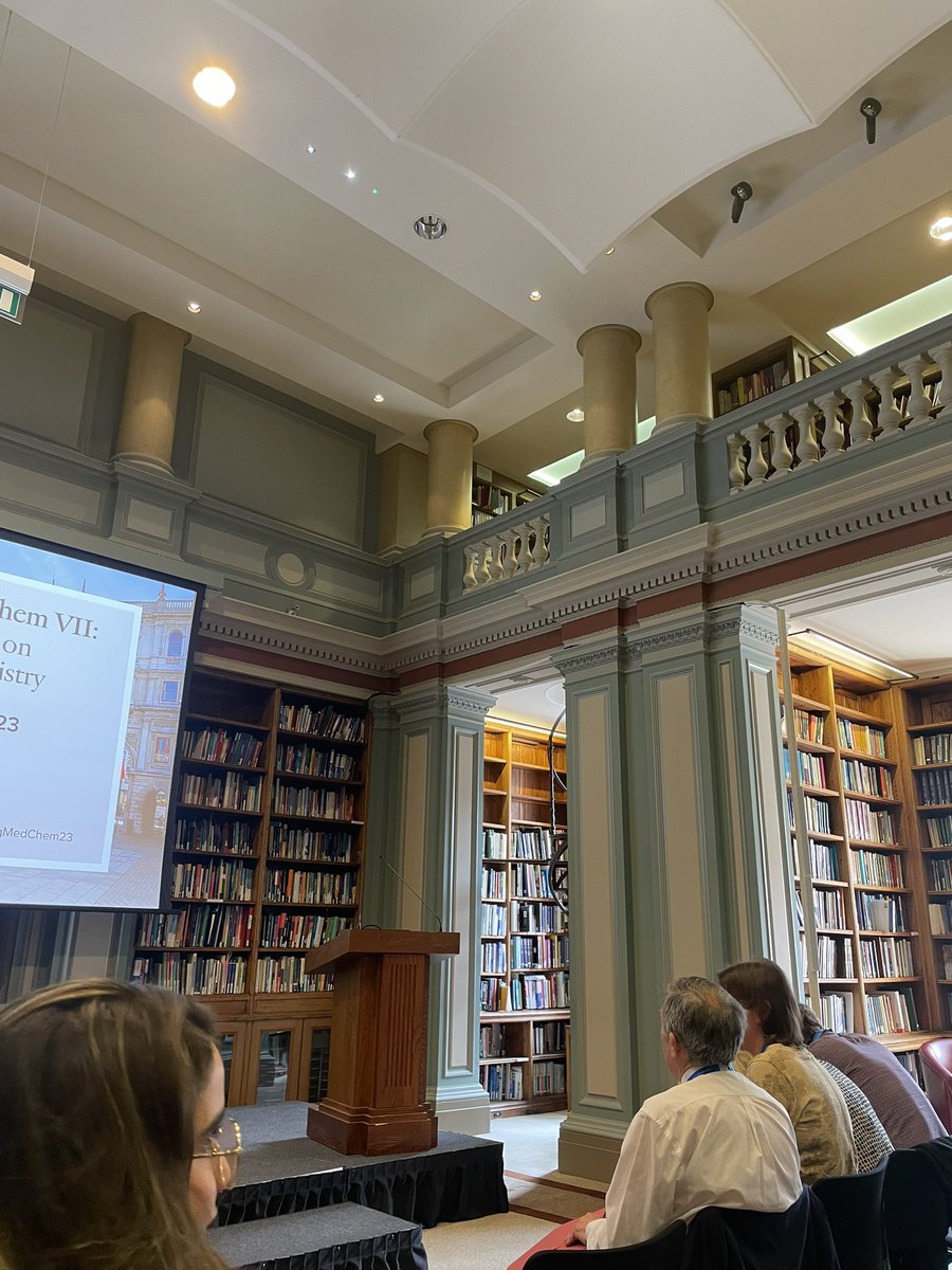Really lovely day attending the RCS-BMCS #masteringmedchem23 at Burlington House learning the essential parts to drug discovery 💡 💊🔬🧪