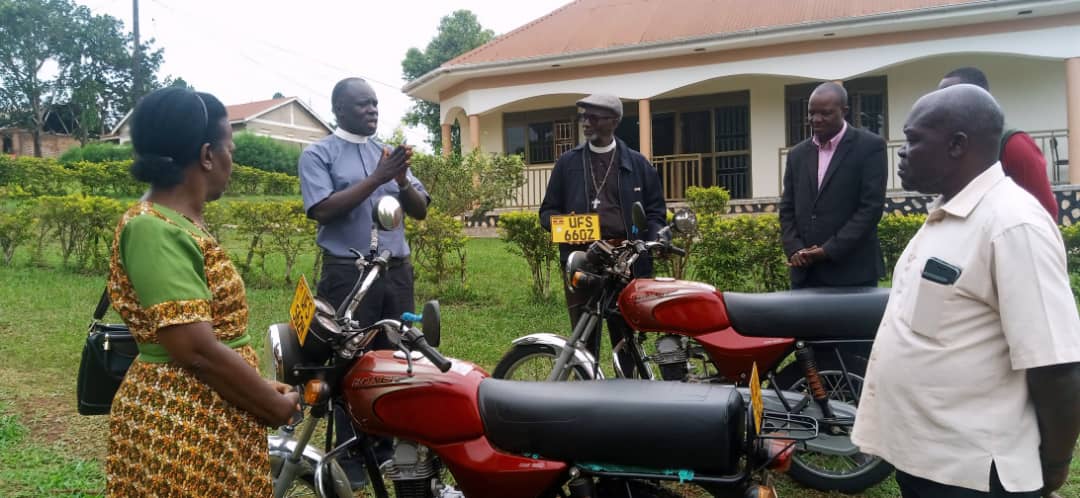MiwandaJustus's tweet photo. Two INUG Church planters were facilitated with a motorbike each to ease their mobility within the areas they serve. Thanks be to God  for such tools that enable the gospel to be preached and more people reached. https://t.co/H8jjN2mFCc
