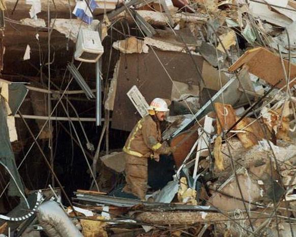 NAofSFM's tweet photo. On 4/19/95 a homemade bomb detonated in front of the Alfred P. Murrah Building in Oklahoma City, OK causing 168 deaths, including 19 children. Led by the Oklahoma City FD, local, state, federal &amp; worldwide agencies engaged in extensive rescue efforts. #FireHistory #NeverForget https://t.co/BQTvV3pjG6