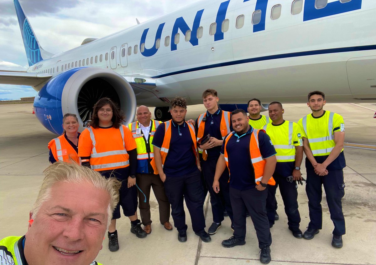 West Coast Mike tweet media