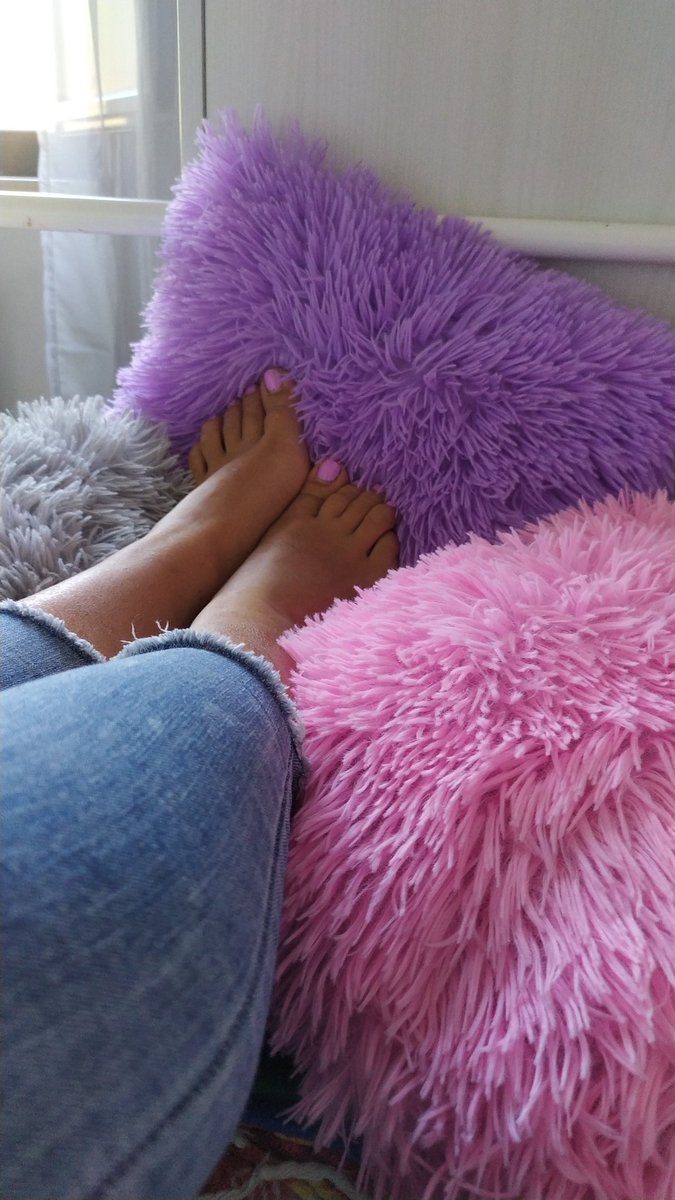 FtWonderlans's tweet photo. https://t.co/2DZ9QGjwac

#feet #onlyfans #feetfinder #feetpic #onlyfansgirl https://t.co/TQVm2mZYmb