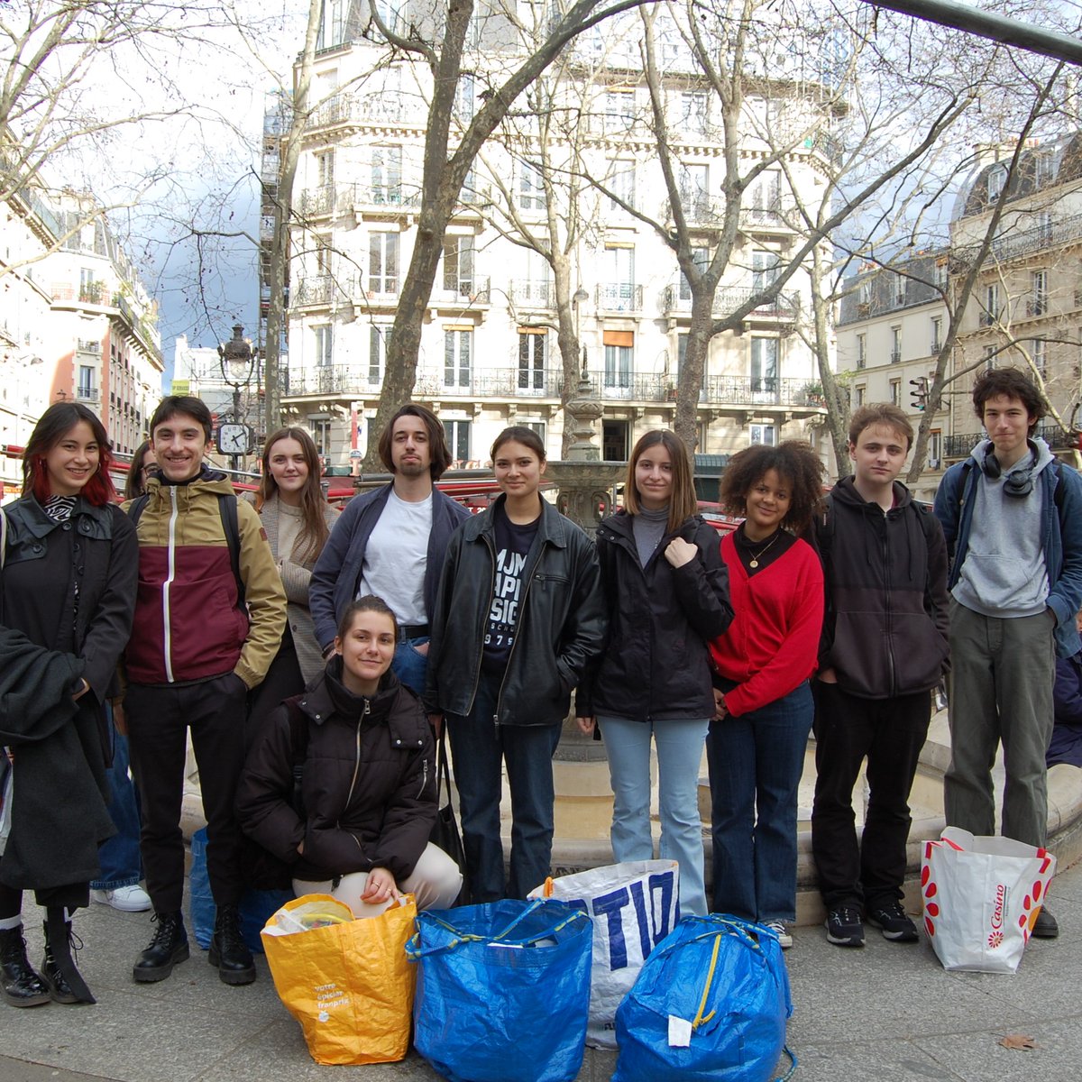 Une Couverture Pour l’Hiver tweet media