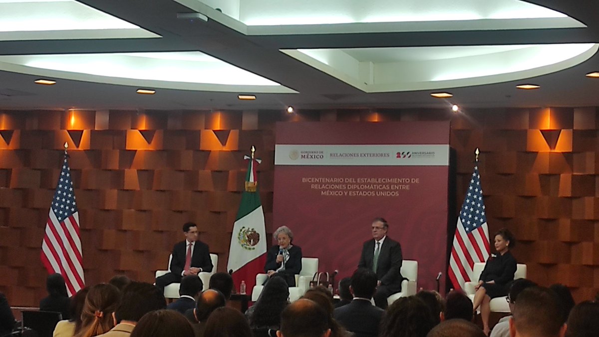 sammy_garrido's tweet photo. Presentación del nuevo número de la #RPME Num.124, en el marco del Bicentenario de las relaciones diplomáticas México - EE.UU.

Pueden leerla aquí: 📕🤓
https://t.co/59ugsqEJJH https://t.co/Jsg9TDhM3F