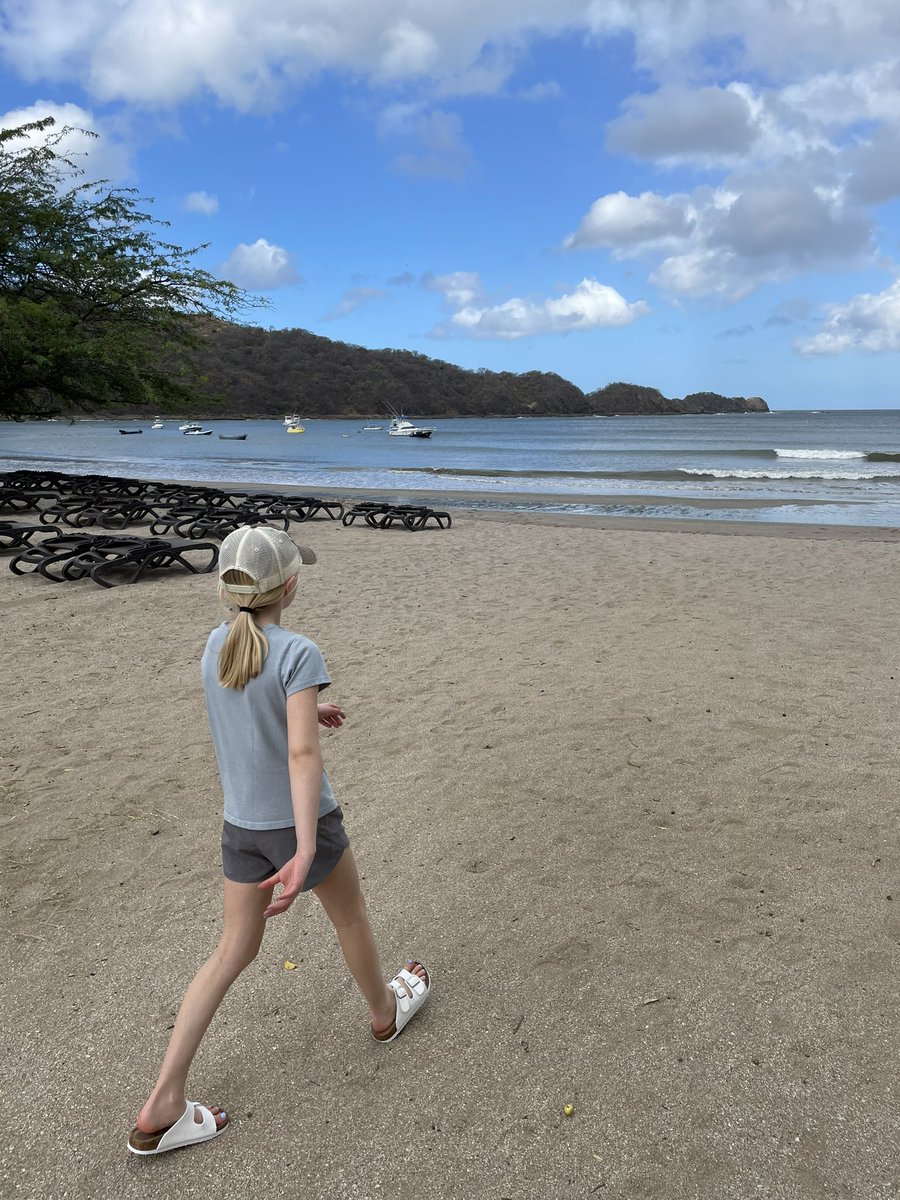 Fisher3Ann's tweet photo. From Costa Rica #grammagetaway#pacificbreezes https://t.co/CnvJs3KyhY