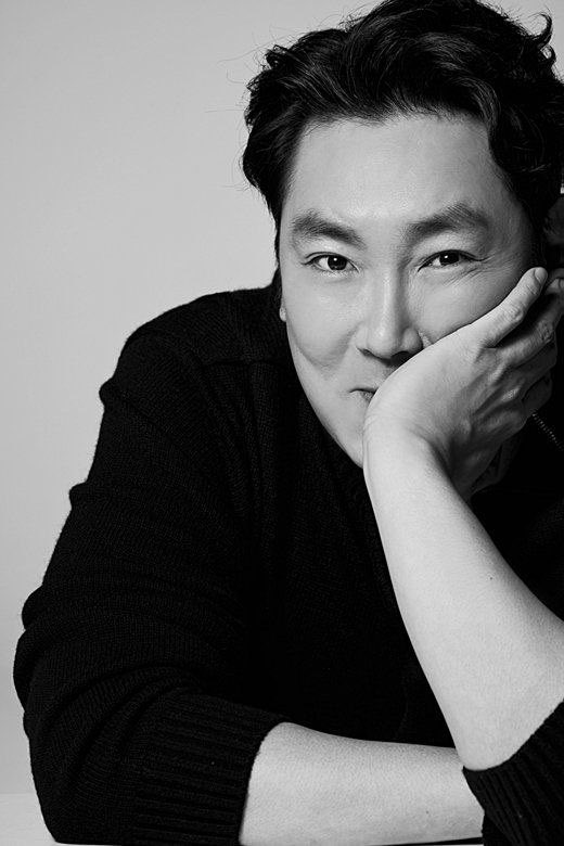 Kdramastars1's tweet photo. ✨📍 بعد لم شمل مع كاتب فيلم #IntimateStrangers، كشف الممثل #ChoJinwoong عن عودته للشاشة بعد انقطاع دام ٧ سنوات، وسيلعب دور زوج #RaMiRan !
إجمالي حلقات الدراما ١٤ حلقة، ستبَث الدراما في ٢٦ أبريل/نيسان ✨ https://t.co/PYkieCp9k6