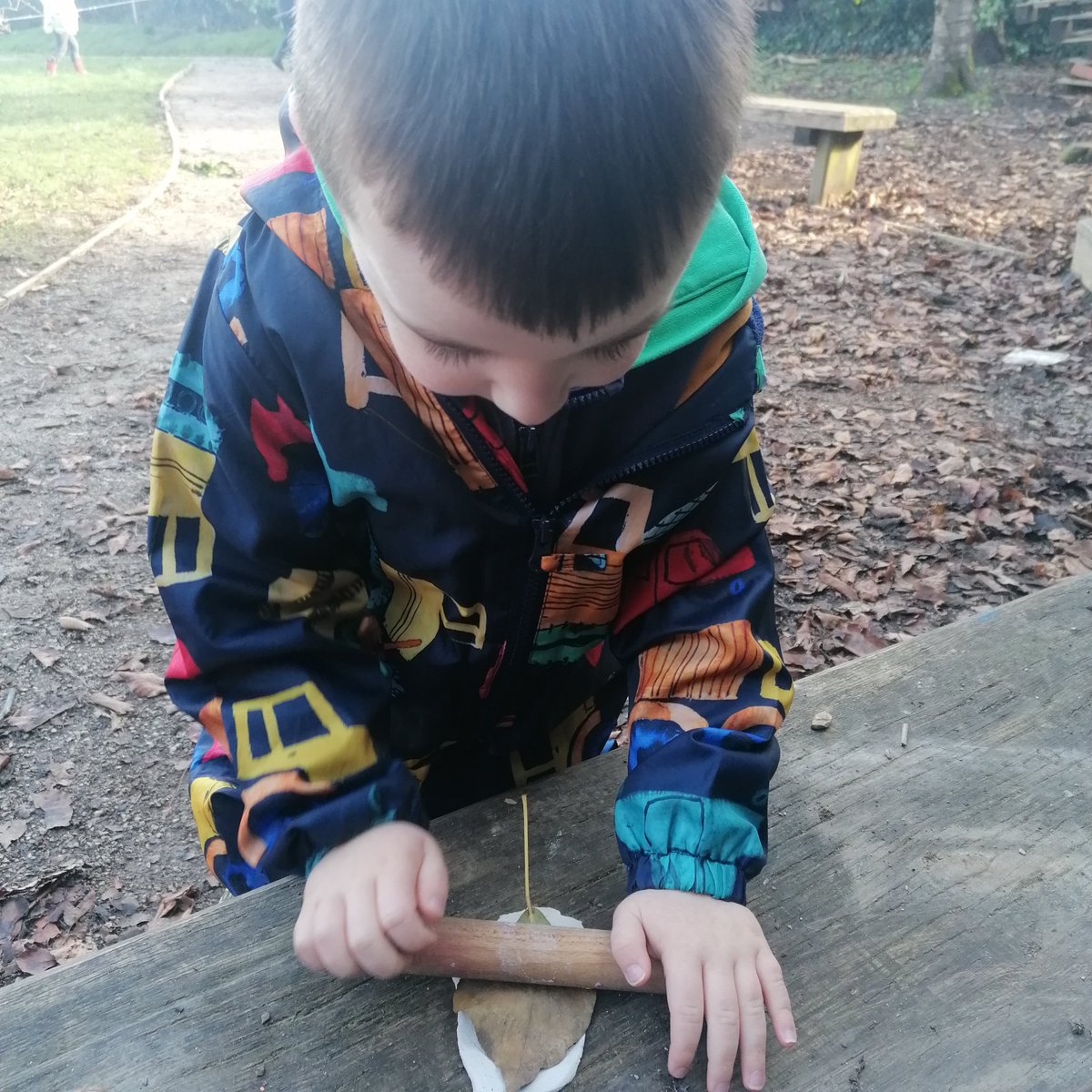 Mrs_A_Freeman's tweet photo. We have been exploring patterns in nature using clay. @SychdynSchool @_OLW_ https://t.co/YBp8NCR1l0