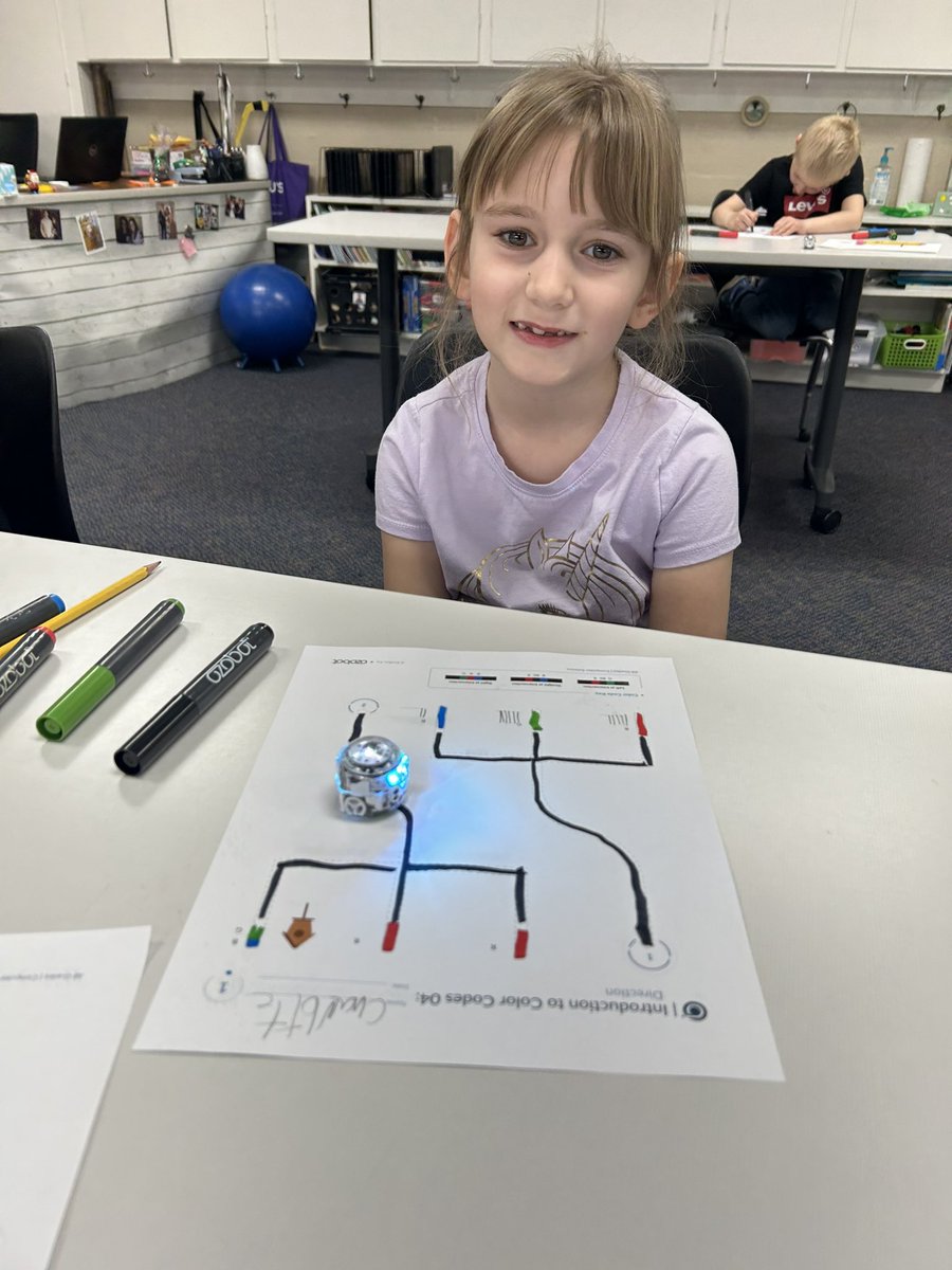 jennasaurustech's tweet photo. My kindergarten STEM classes have been working through the introduction to color code activities from @Ozobot ! https://t.co/vqdSJPKiGi