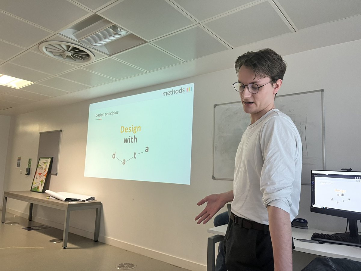 bcu_MADM's tweet photo. Thanks to @LvanKrieken  SarahRussell and CharlesKennedy for their amazing session on ‘design in Government’ today. @otherJaneFallon you were missed. #servicedesign #userresearch #userexperience #PublicSector #designingovernment https://t.co/pUZp89lJlO
