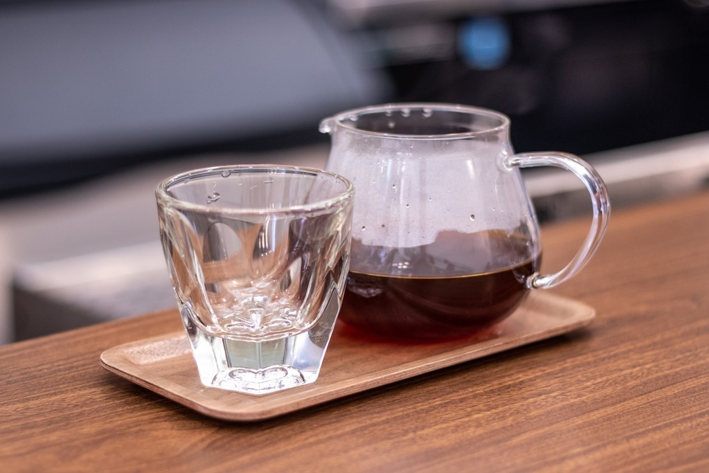 Order up at <a href="/palate/">palate</a>.kitchen! Whether or not you can resist the delicious brunch menu and pastries, don't pass up their latest <a href="/palletcoffee/">PalletCoffeeRoasters</a> pour over offering – it's always a win.⁠ ⁠ 

Think juicy notes of berries and orange, tangy cherry cola and citrus candy, buttery toffe…