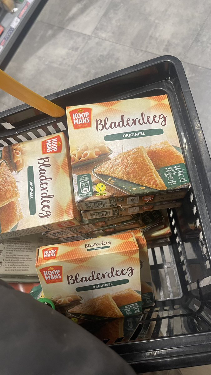 apluss_a's tweet photo. Ramadan is weer begonnen https://t.co/4WKs9giwdN