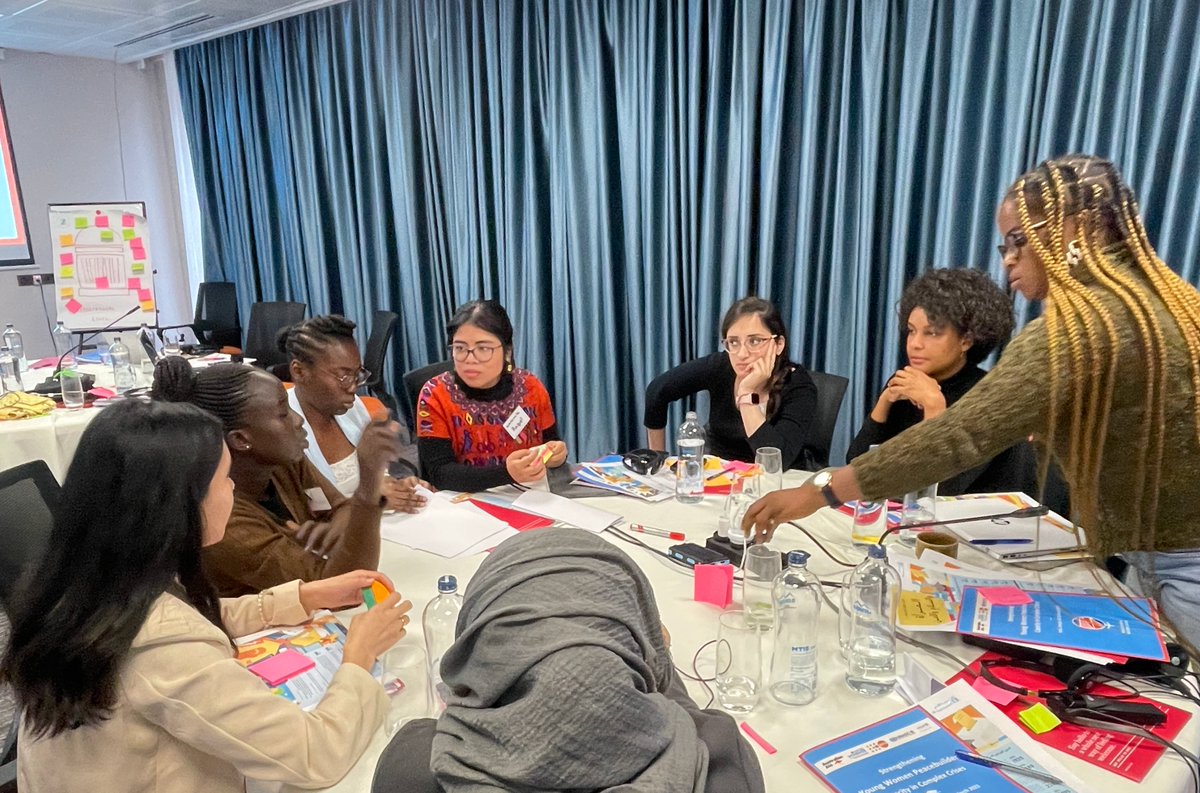 In Tbilisi, Georgia, where 20 Young Women Peacebuilders are gathered for the @UN_Women @UNAOC @UNFPA @UNICEF @dfat @wphfund workshop, participants engaged in interactive sessions on leadership, protection mechanisms & strategies, & intercultural dialogue. #YoungWomen4Peace