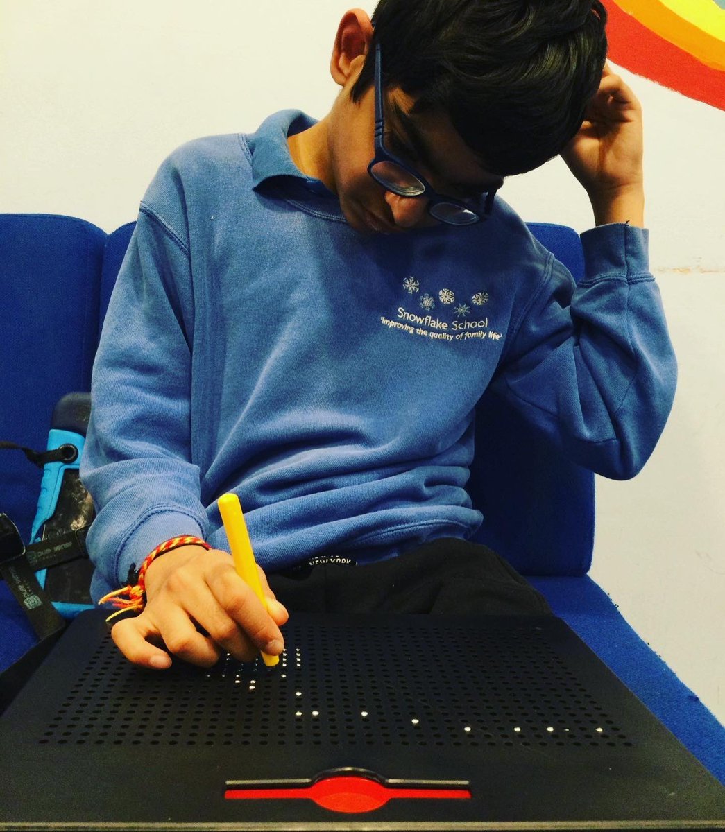 SchoolSnowflake's tweet photo. To keep things fresh we must avoid repeating the same #handwriting activities. Our #occupationaltherapy team offers pupils a variety of tools to keep them engaged & working on #PencilPressure #Pencilcontrol #finemotorskills #visualperceptual and #HandwritingIdeas @Persia_FDN https://t.co/dMvnijsDwI