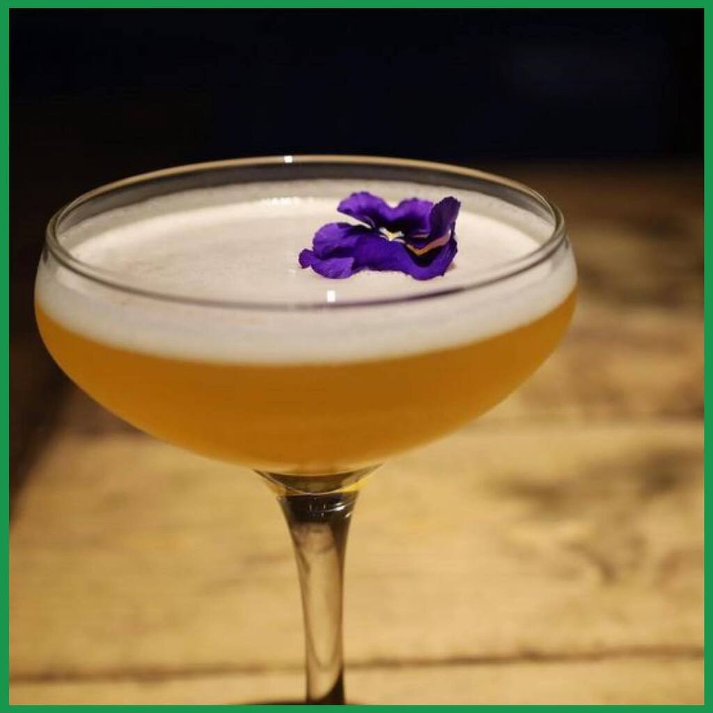 Owlet Fruit Juice (@owletjuice) on Twitter photo Happy Hump Day! 🎉
Wish we could celebrate with one of <a href="/kentmobilebars/">Paul Bishop</a>' cocktails - this one, made with strawberry and earl grey vodka, cucumber syrup and our Owlet apple juice looks particularly wonderful 🍸
If you're planning a special event or wedding for this year, they … Happy Hump Day! 🎉
Wish we could celebrate with one of <a href="/kentmobilebars/">Paul Bishop</a>' cocktails - this one, made with strawberry and earl grey vodka, cucumber syrup and our Owlet apple juice looks particularly wonderful 🍸
If you're planning a special event or wedding for this year, they …