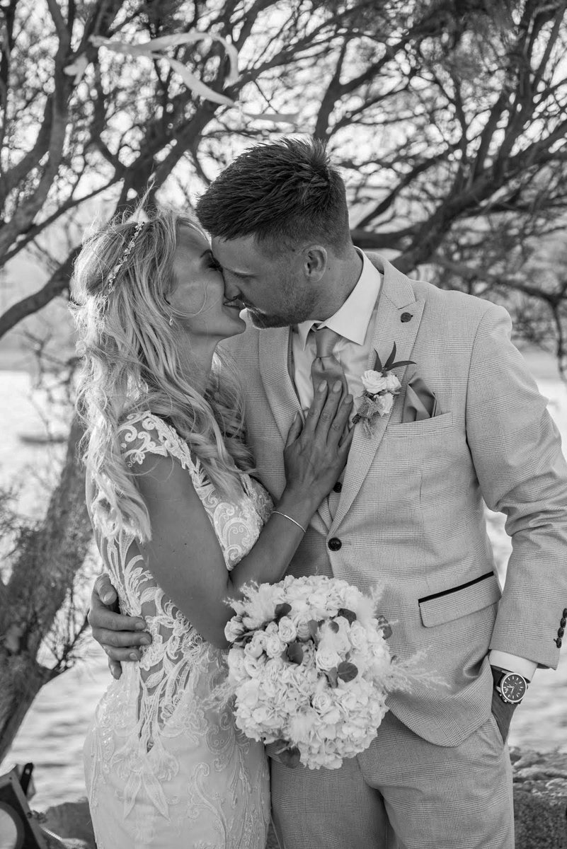ChrisPapas6's tweet photo. #Wedding in #Rhodes https://t.co/sA5KkRAwJU