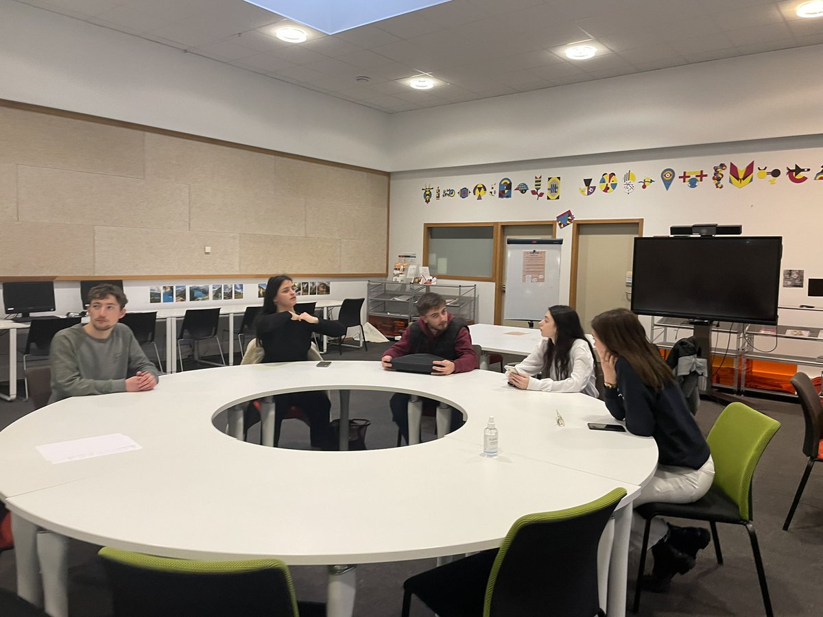 IAEAngers's tweet photo. Soirée #assessment #center au #suioip @UnivAngers ce soir avec un atelier conçu et animé par les étudiants en Ressources Humaines @IAEAngers suite au #Hackathon #RH de décembre.  bravo à eux pour leur #engagement et leur #créativité https://t.co/egsmYQVMMM