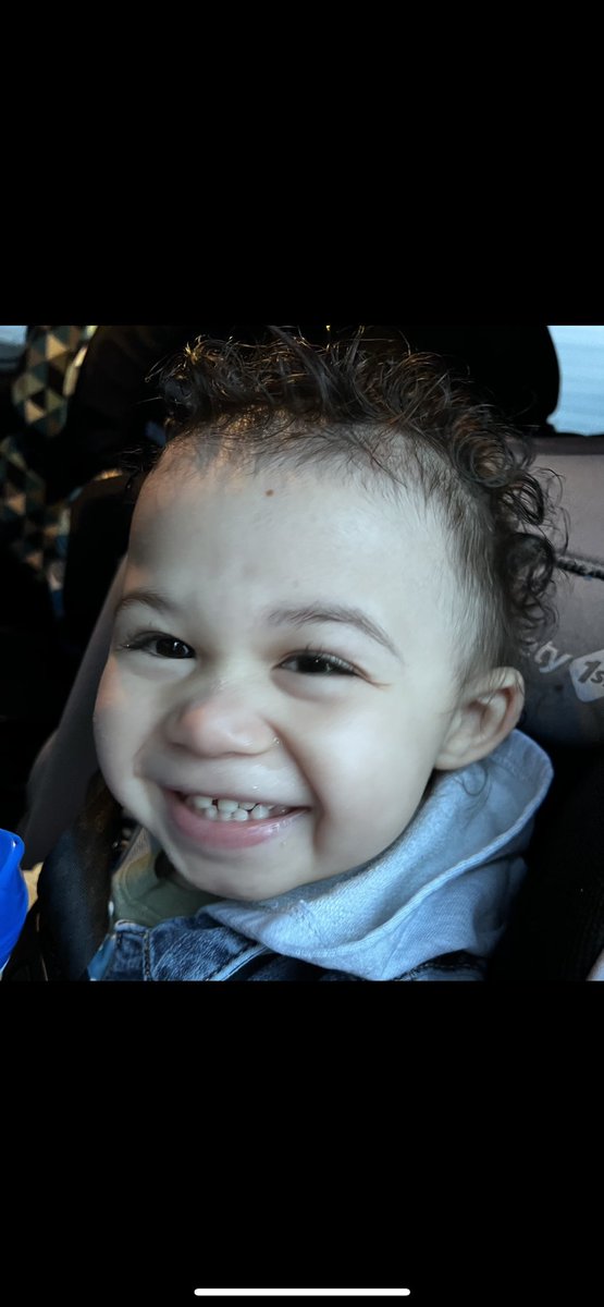Dessstinnny's tweet photo. Birthday behavior bc he turns TWO on Friday 💙🥳 https://t.co/N8Oiv5ZlfF