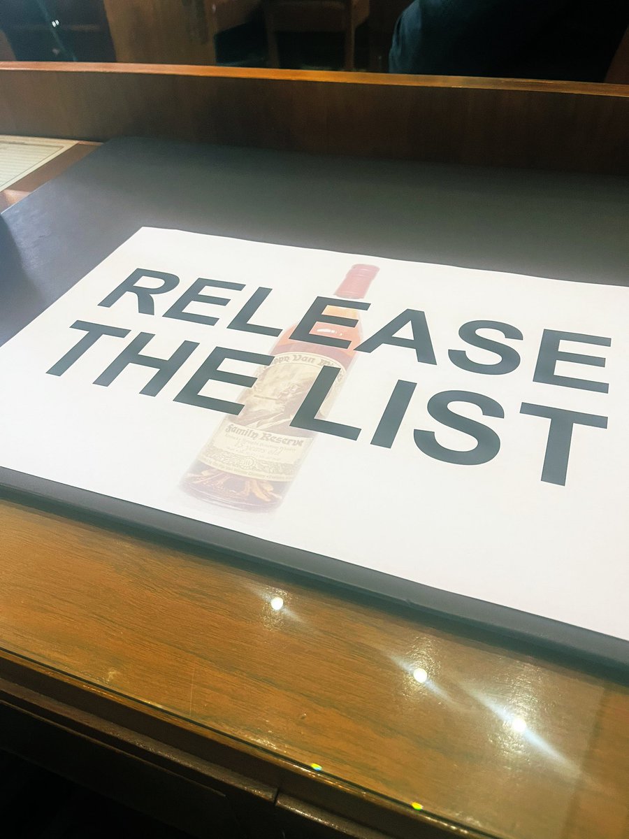 reaganknopp's tweet photo. Good morning from the #ORSenate #orpol #orleg https://t.co/4A4pBd6zdi