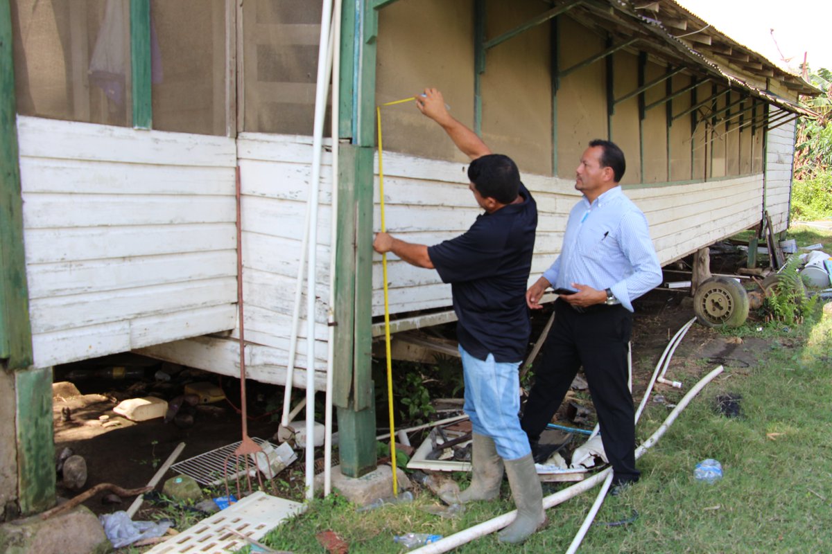 PNUDHonduras's tweet photo. 📍 Equipo de 4⃣0⃣ personas de instituciones locales y nacionales levanta datos con herramienta digital en Villanueva, Cortés, siguiendo metodología #HBDA para la evaluación post desastre de daños en hogares y edificios diseñada por el @pnud. 

Más info: https://t.co/AyeeOjO8VX https://t.co/b5BRY3dkv2