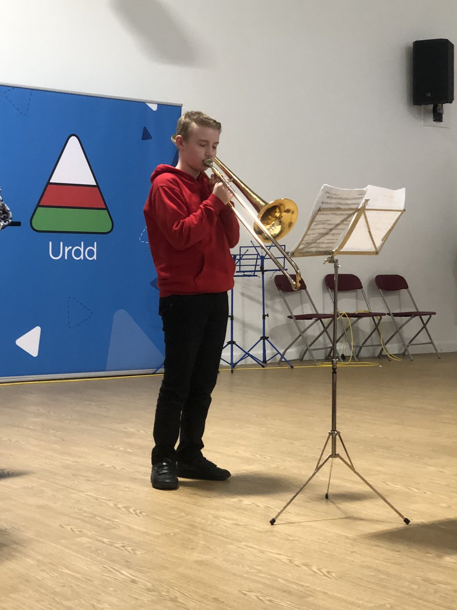 Ysgol Castell Nedd tweet media