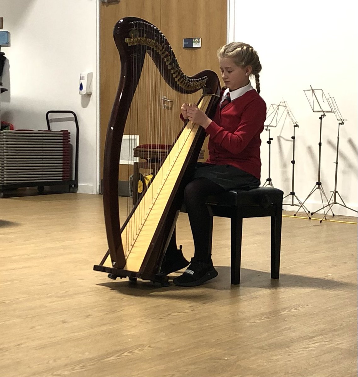 Ysgol Castell Nedd tweet media