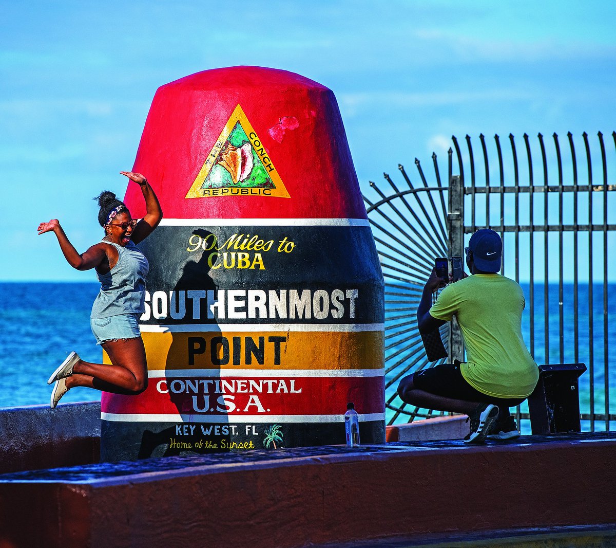 thefloridakeys's tweet image. Today is #NationalGoofOffDay, so we're here to encourage you to add a little extra fun and silliness into your life -- Florida Keys style! 

📷: Rob O'Neal