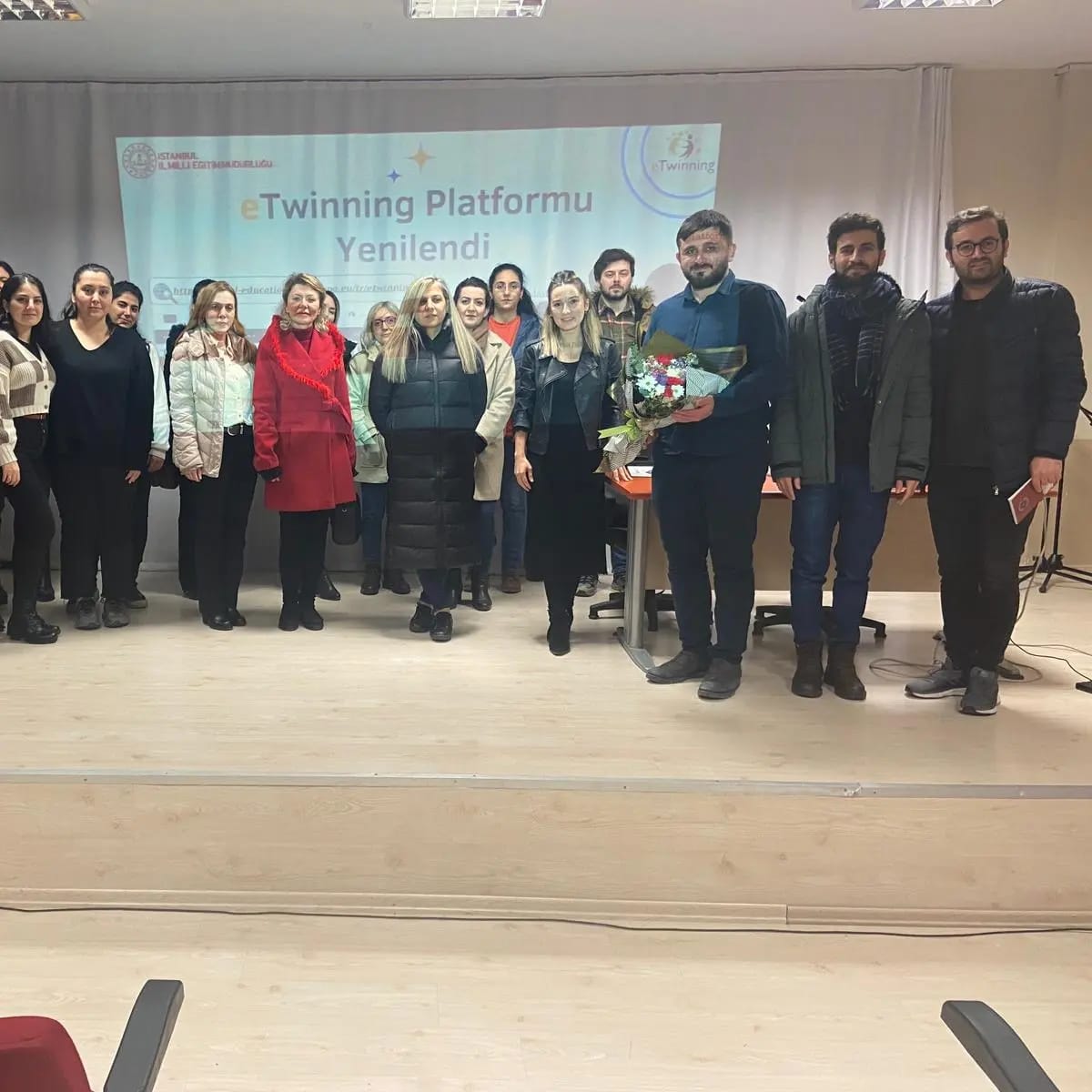 ist_arge's tweet photo. ✨eTwinning İstanbul olarak farklı ilçelerimizde "ESEP" Tanıtım Eğitimlerimiz tüm hızıyla devam ediyor...

📍Kağıthane İlçesi

@tcmeb @memleventyazici
@istanbulilmem @tretwinning https://t.co/EmAZe5hdRE