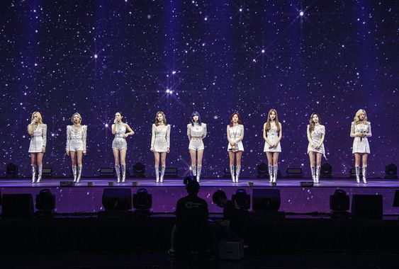 i can't explain how I love nine girls that doesn't know about me.
I love each one, and TWICE will not the same without one of them. #NineOrNone