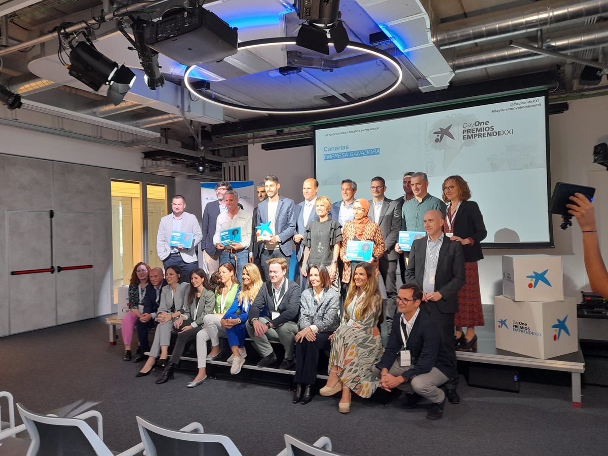 EmprendeXXI_'s tweet photo. ¡Enhorabuena #FibrasNaturalesCanarias! 🎉

Esta #startup se convierte en la ganadora del #DayOneSummitInnovation de Canarias. 

Felicidades a todas las startups por sus proyectos. 🙌🏼 https://t.co/GddLViqT4g