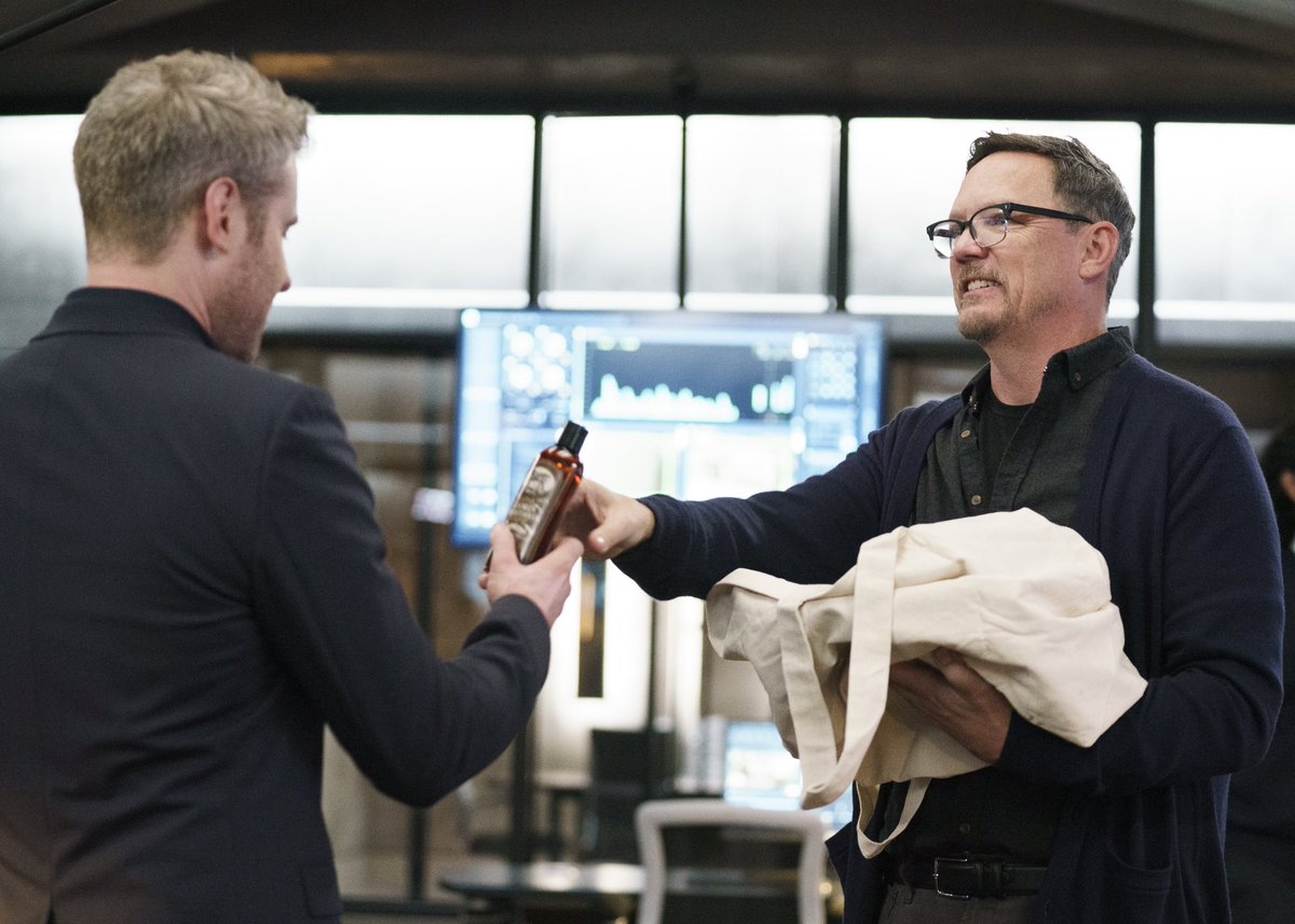 We come bearing gifts. 🎁 #TrueLies is NEW tonight. See you at 10/9c!