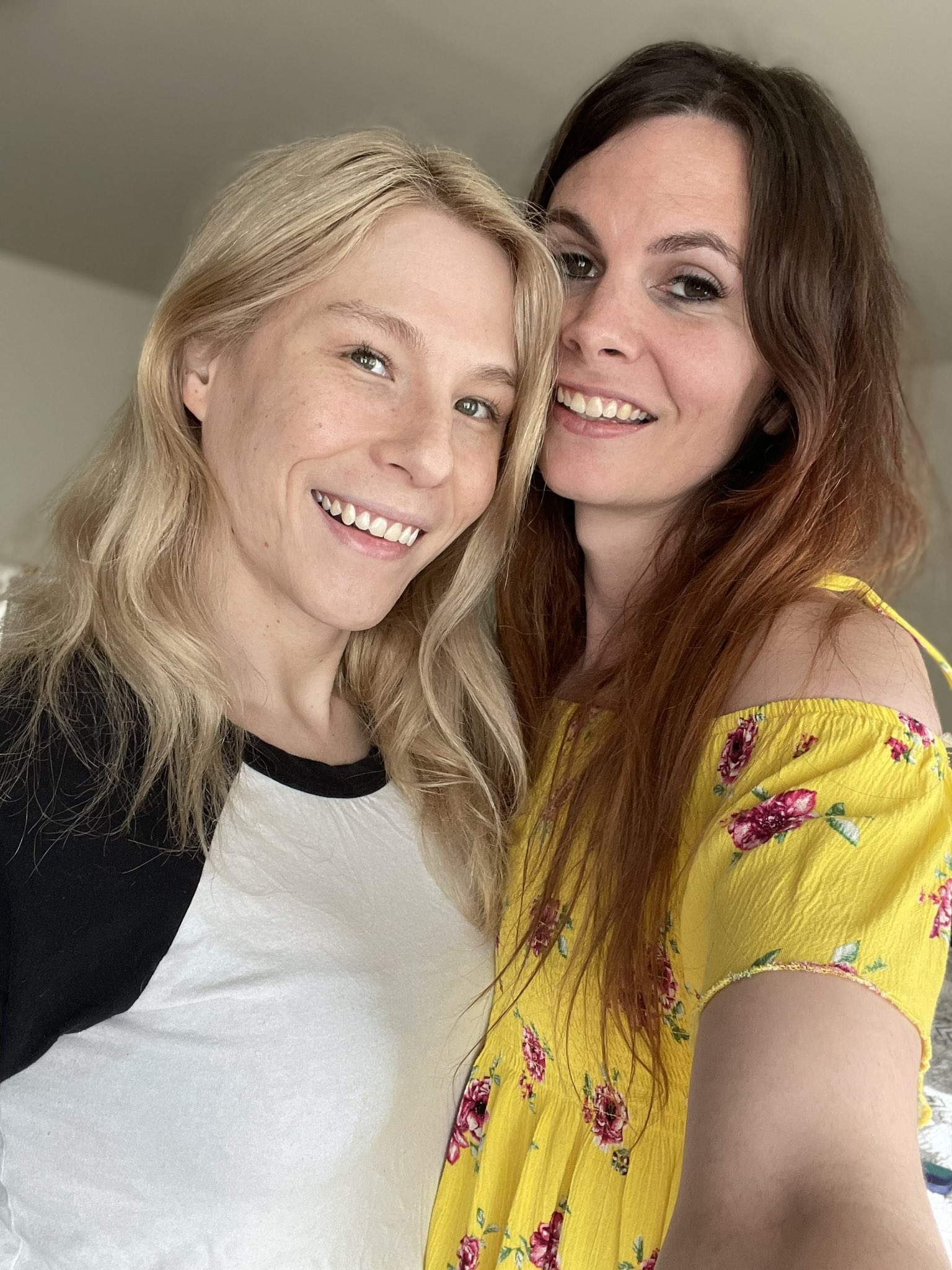 TW Pornstars Nikki Sapphire 5 Onlyfans. Twitter. happy to be home