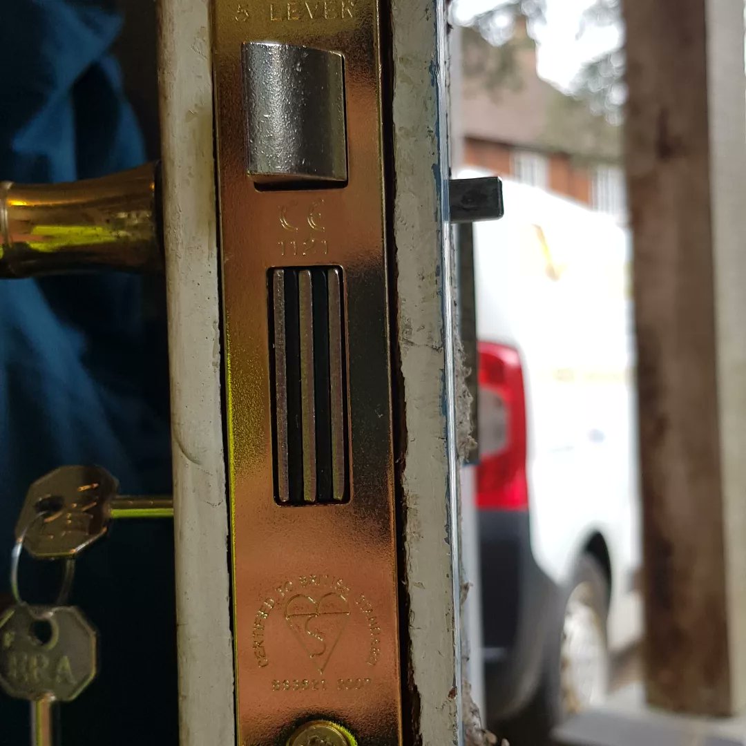 Champion Lady Locksmith tweet media