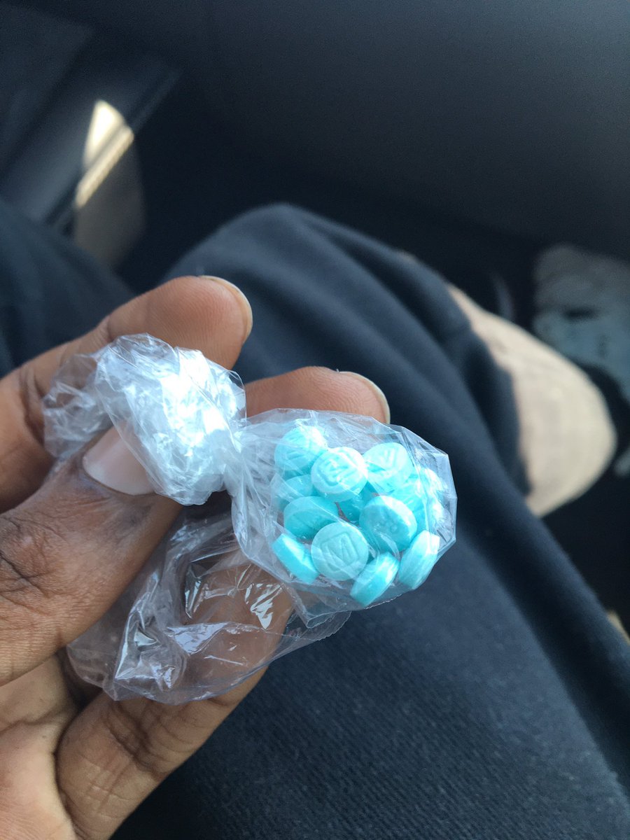 214pat_'s tweet photo. Gas on deck and percs and xo #dtxplug #dfwplug #arlingtontxplug #forthworthplug https://t.co/lWJqexdxuq
