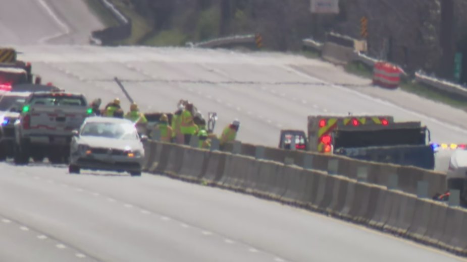 Fox45Photogs's tweet photo. Multiple people dead in crash on west side of Baltimore Beltway. The crash happened in a construction zone between Windsor Mill and Dogwood roads. Photojournalist @PhotoDobbs is on scene. 

READ MORE: https://t.co/K0tGn3v6Vg https://t.co/PqzOkKNDO8