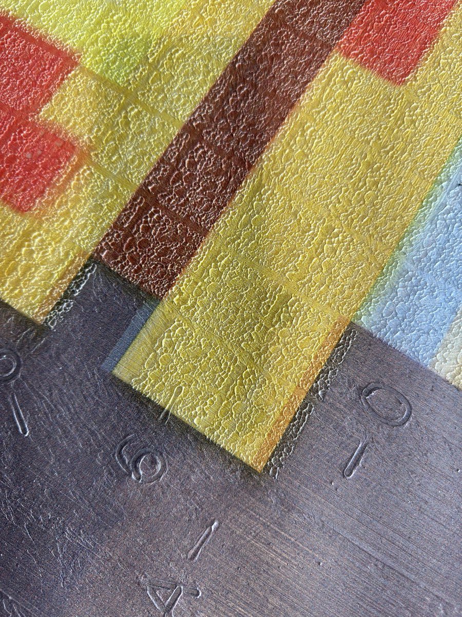 10 MINUTES LEFT to get this majesty 👑 we are using this technique we call "impHASHto"  to embed the hash seed of the mint in the background  👀