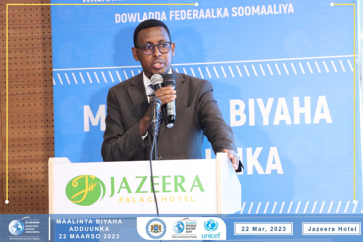 MoEWRSo's tweet photo. State Minister H. E Mohamed Abdullahi Farah officially opened the #WorldWaterDay event and highlighted the importance, purpose, and objectives of this special day for all communities, and the role that water plays in life and the environment. 
#AcceleratingChange https://t.co/8DW7htjbth