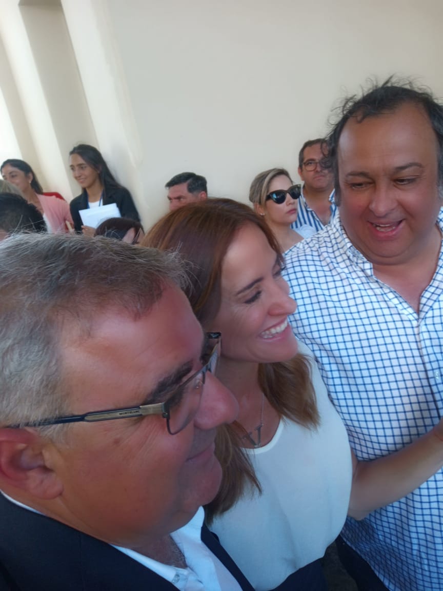 BelgranoFederal's tweet photo. Nuestro compañero presidente del #MFB de la provincia de Catamarca Arturo Santillan acompaño el recorrido  de la  Ministra de Desarrollo Social de la Nacion Victoria Tolosa Paz en esa ciudad seguimos haciendo Patria.
#CaminoALaVictoria https://t.co/5L4r5hYZEy